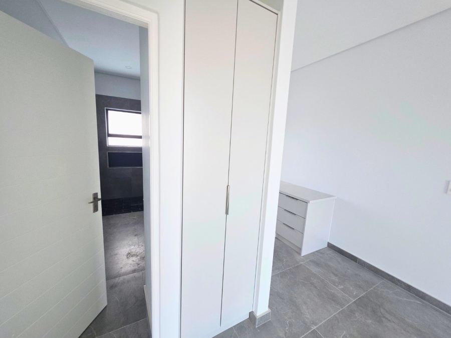 4 Bedroom Property for Sale in Sandown Western Cape